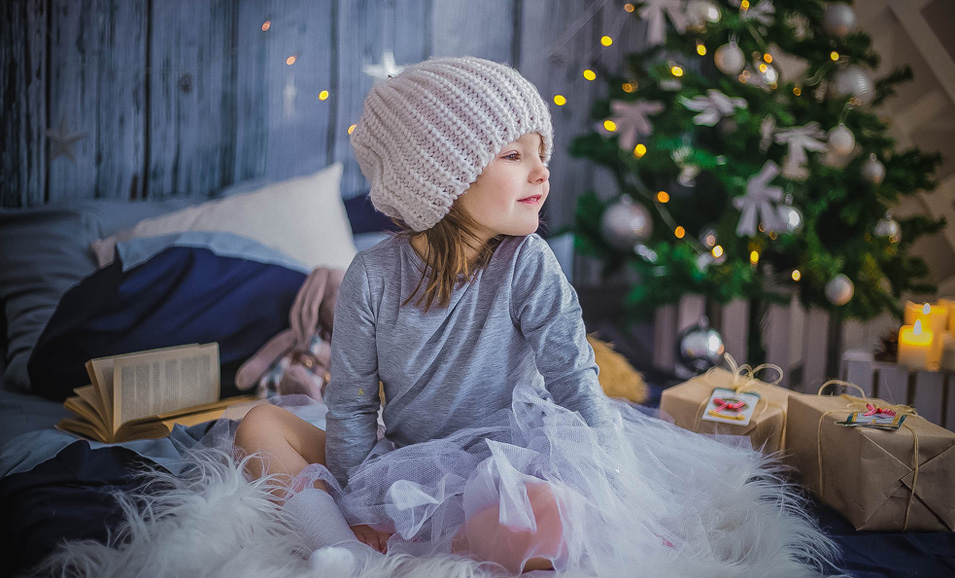 Free Christmas Lightroom Preset for Family Portraits by Photonify